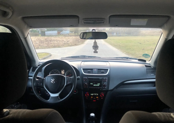 Suzuki Swift cena 23499 przebieg: 143979, rok produkcji 2012 z Czersk małe 631